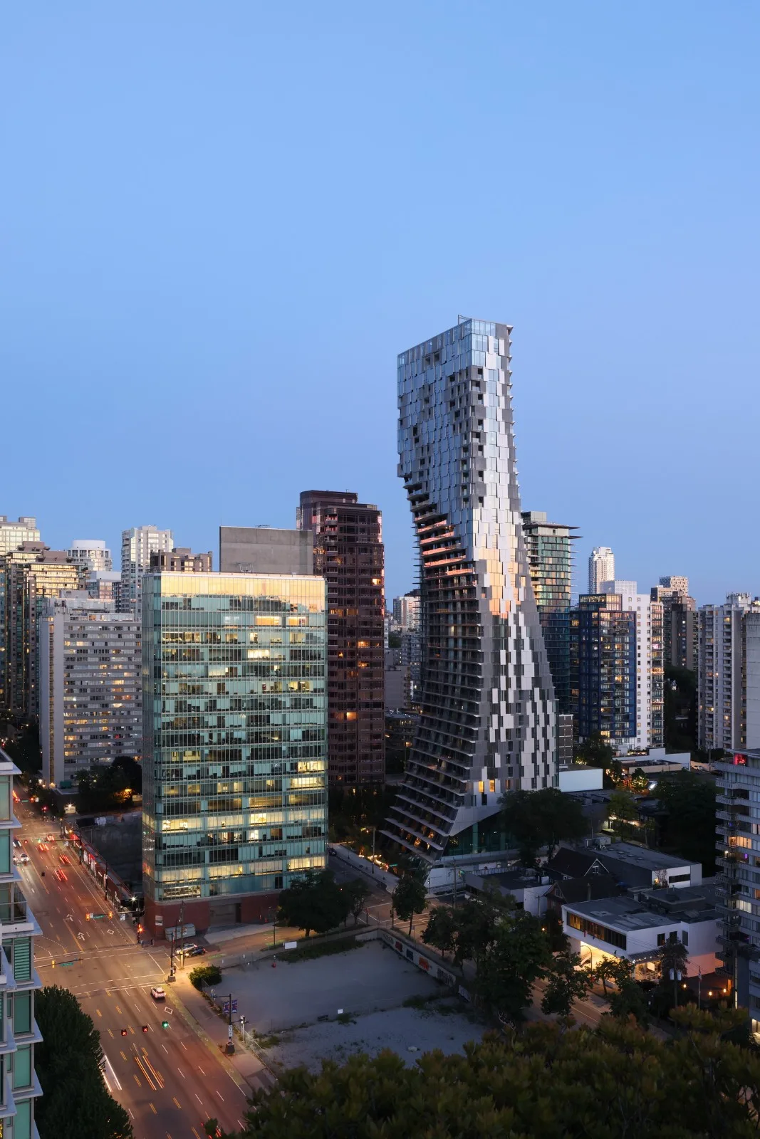 BIM Architecture | Breakthrough Design Reshaping Urban Skylines: North American Art Grade Luxury Residence 'Albany Kengo Kuma'/Westbank+Kengo Kuma