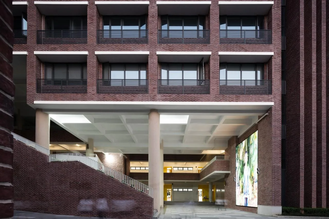 BIM Architecture | The Charm of Red Brick in Geometric Order: Huizhou Honghua School/Botao Design