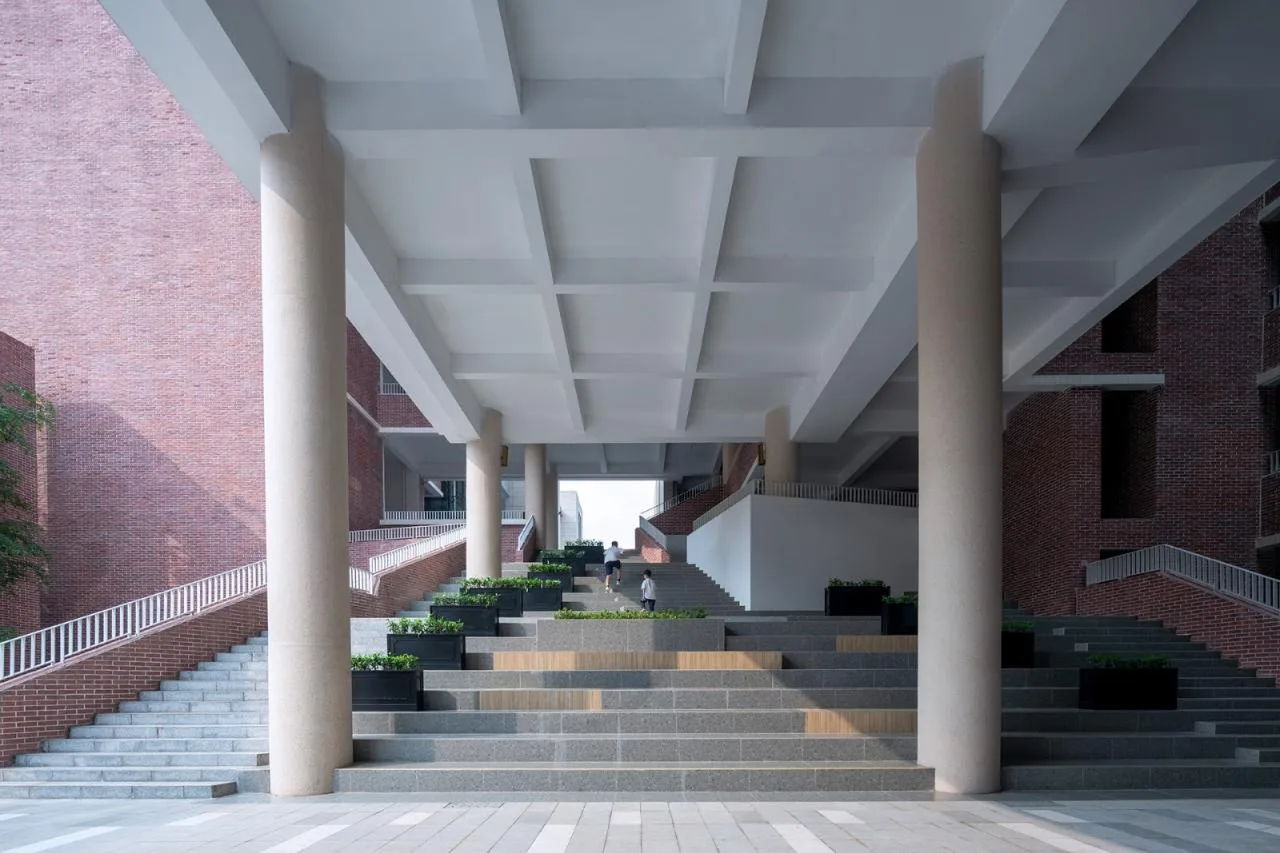 BIM Architecture | The Charm of Red Brick in Geometric Order: Huizhou Honghua School/Botao Design