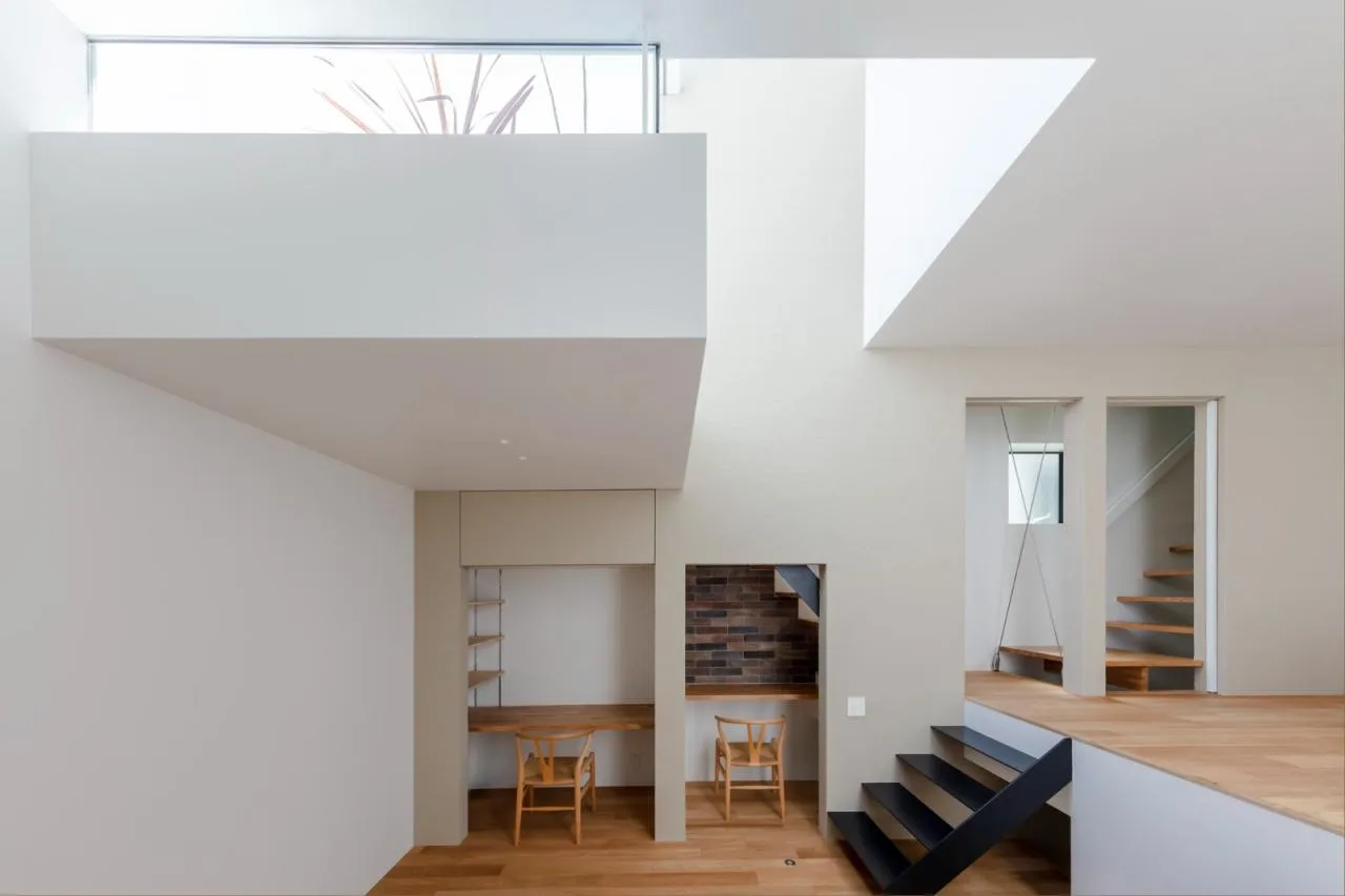 BIM architecture | staggered cantilever structure, Shimouma residential/I.R.A
