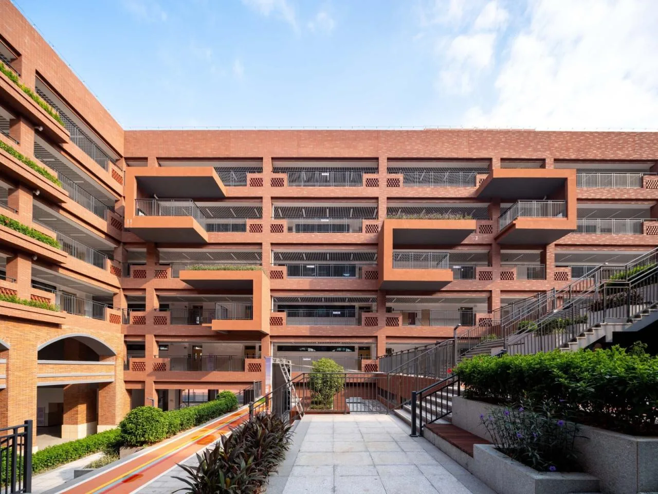 BIM Architecture | Shenzhen Middle School Junior High School/Huayi Design