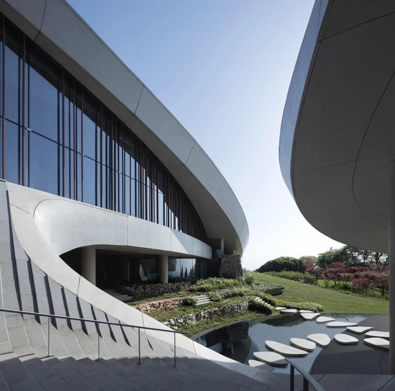 BIM Architecture | Longquan Mountain Mirror High Altitude Platform/BUZZ Architecture Firm