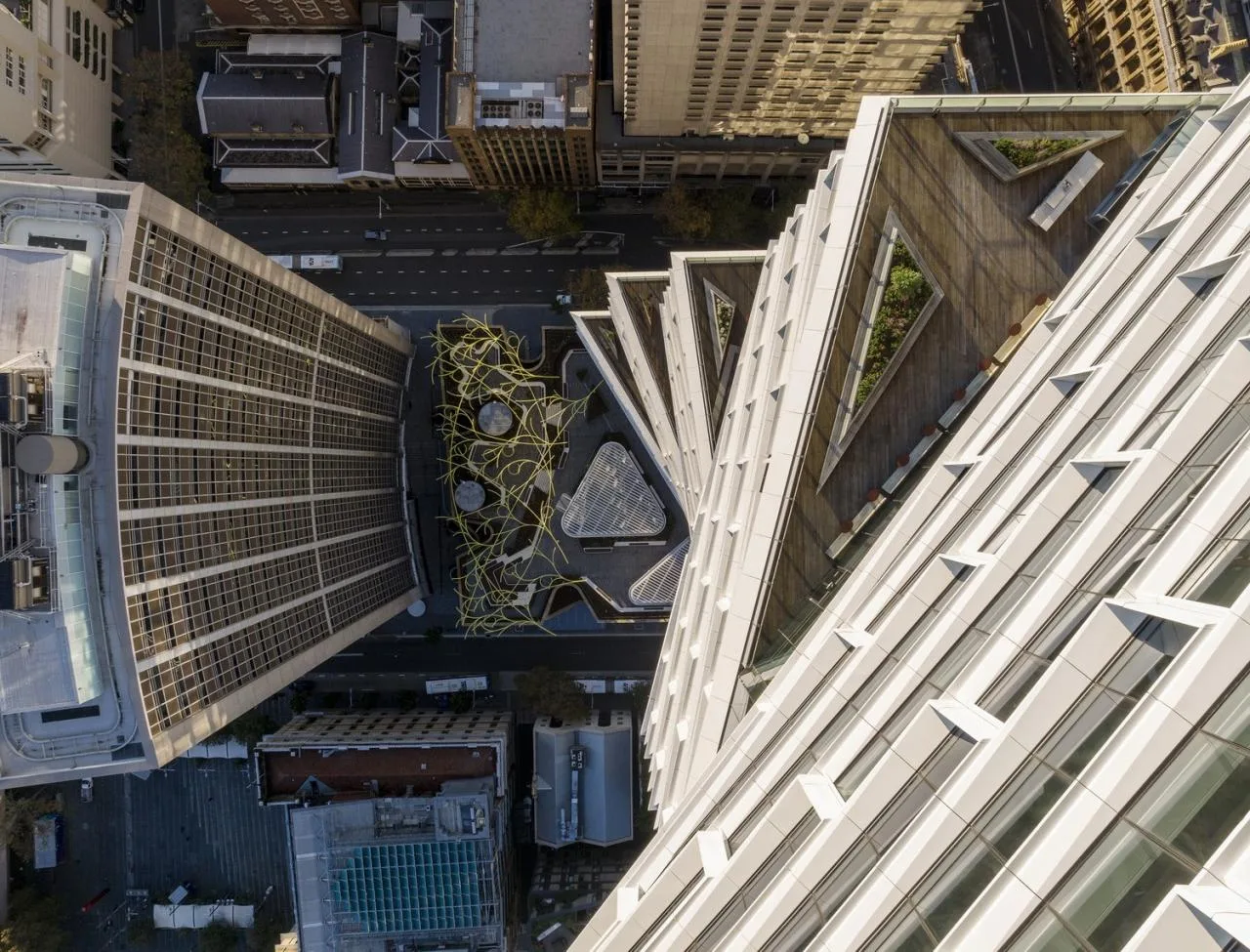 BIM architecture | First tower renovation in Quay Quarter, 'grafting' new floor slabs/3XN