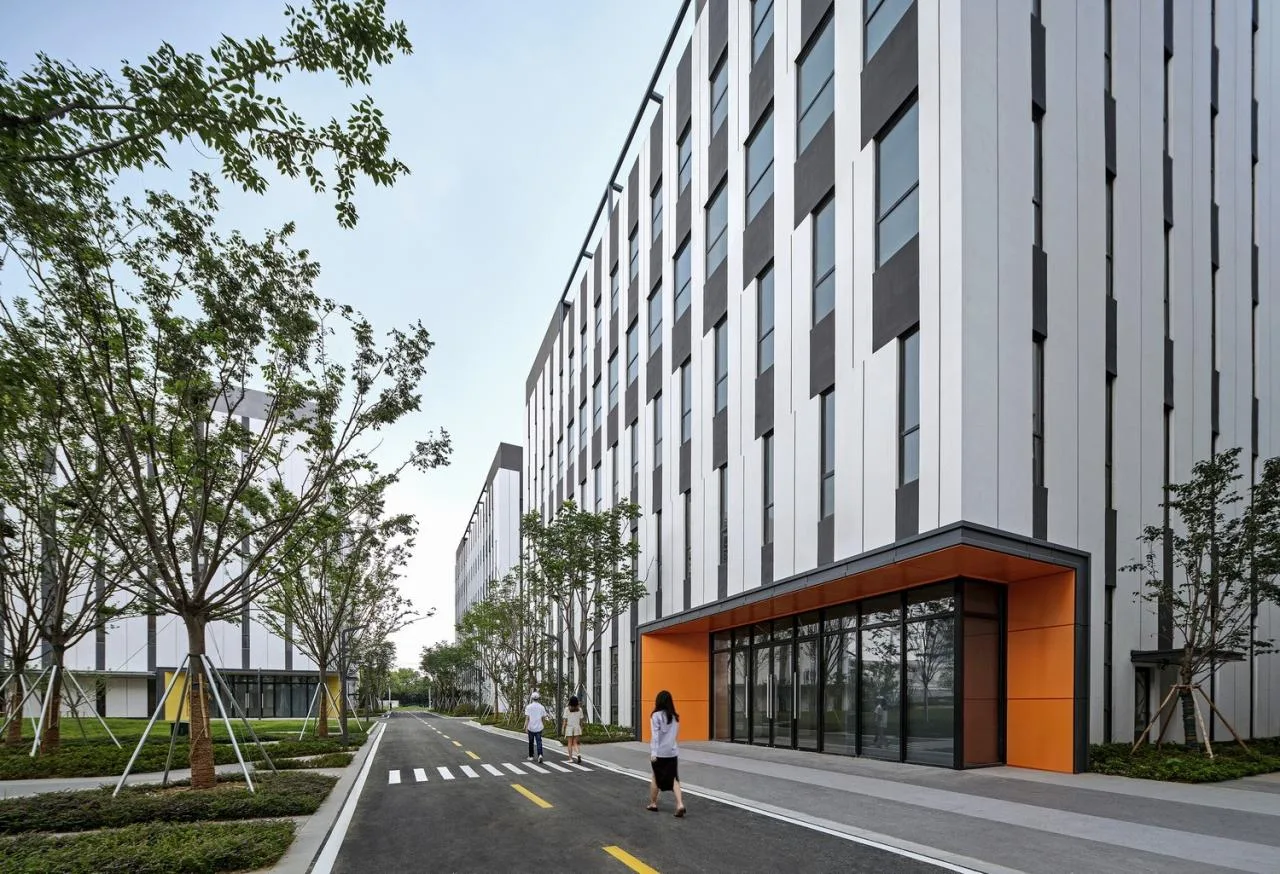 BIM architecture | Jumping colors x smiling curves, injecting vitality and emotion into park buildings: Suzhou Xinyang Industrial Park/FTA