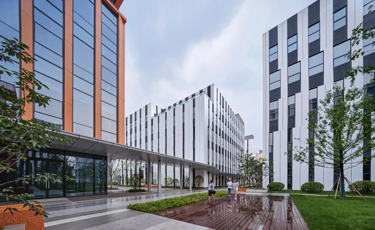 BIM architecture | Jumping colors x smiling curves, injecting vitality and emotion into park buildings: Suzhou Xinyang Industrial Park/FTA