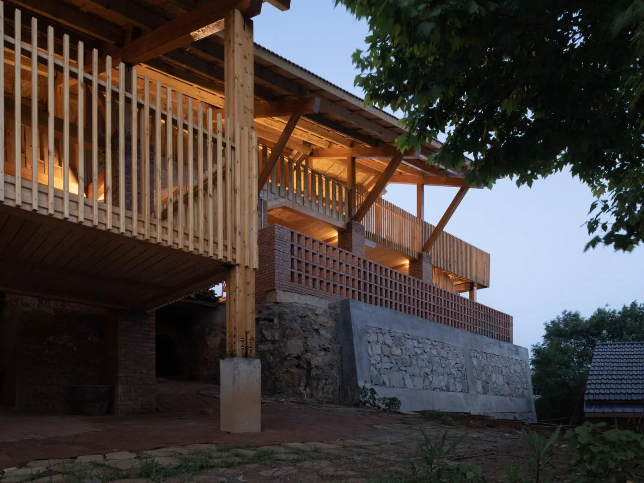 BIM Architecture | Anhui Qianshan Poomlong Kiln and Intangible Cultural Heritage Living Room/Grey Space Architecture Firm
