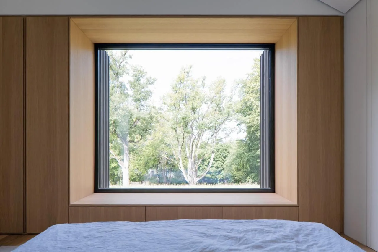BIM architecture | Wooden cube, lakeside wooden house/Appels Architekten