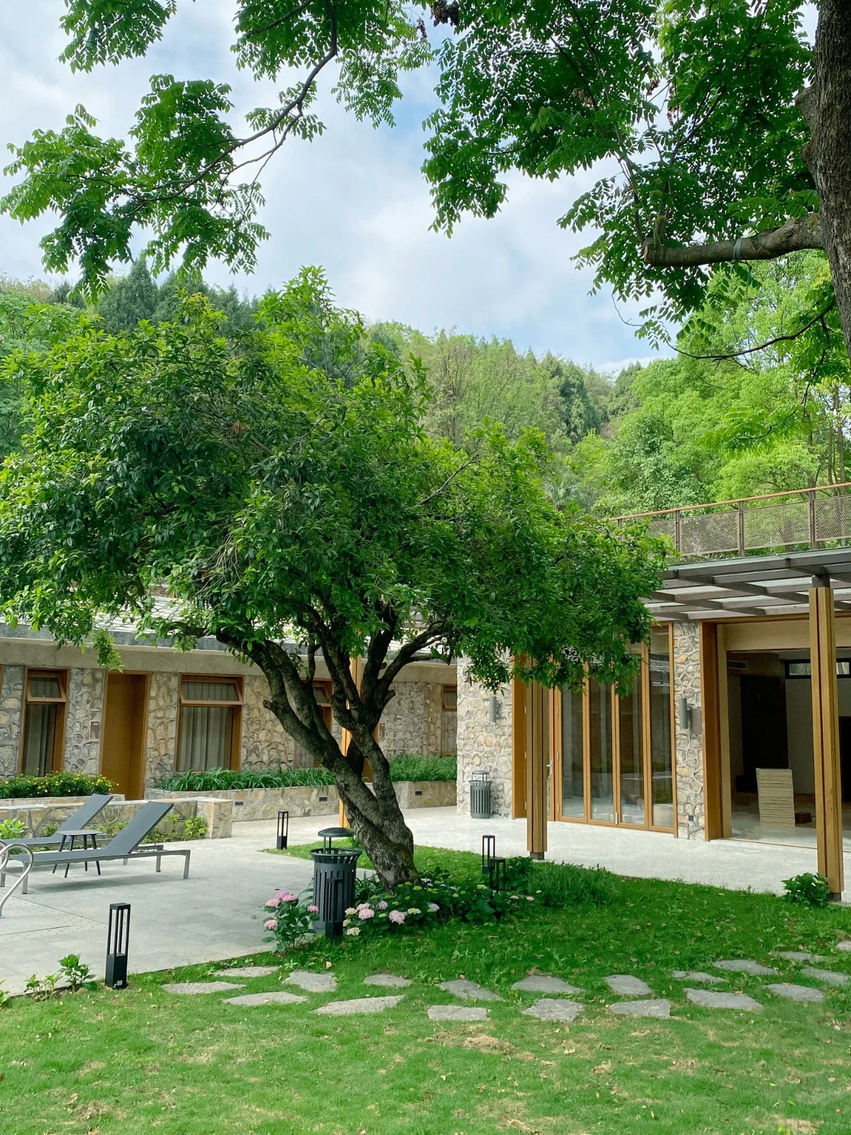 BIM Architecture | Poetic Dwelling Under the Waterfall: Yaojia Waterfall Village/Shanghai Yaoshun Architectural Design Co., Ltd