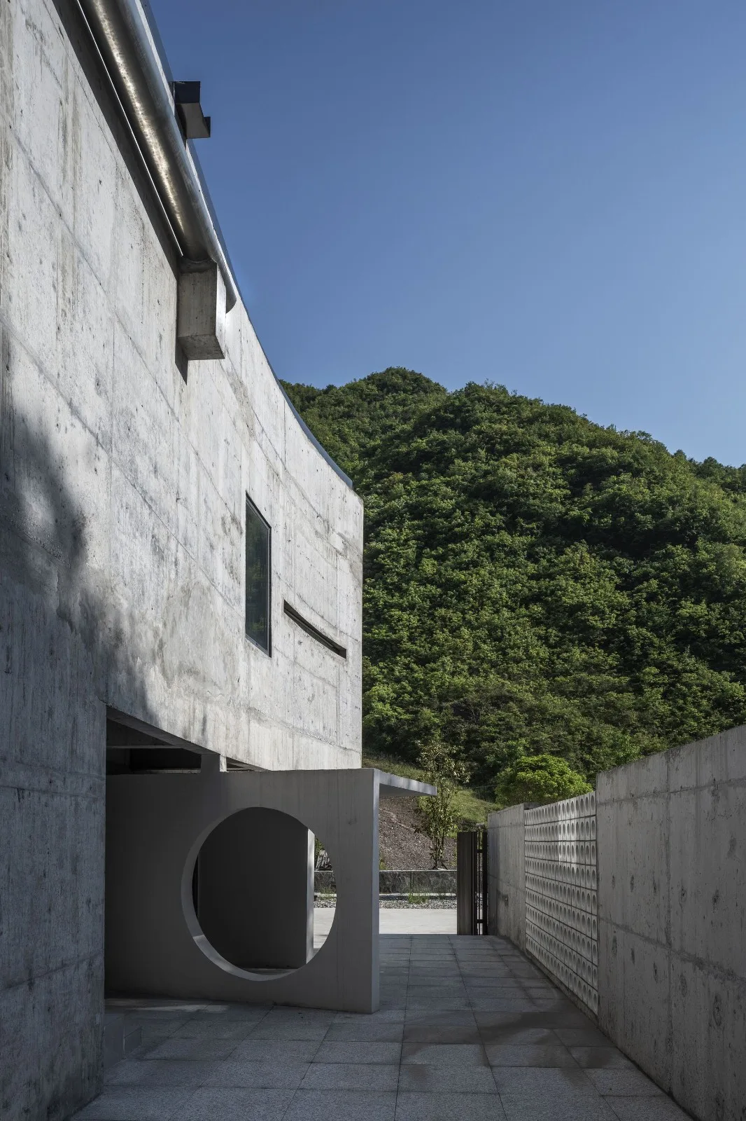 BIM Architecture | Cliff Home/Li Wenxi Architectural Firm