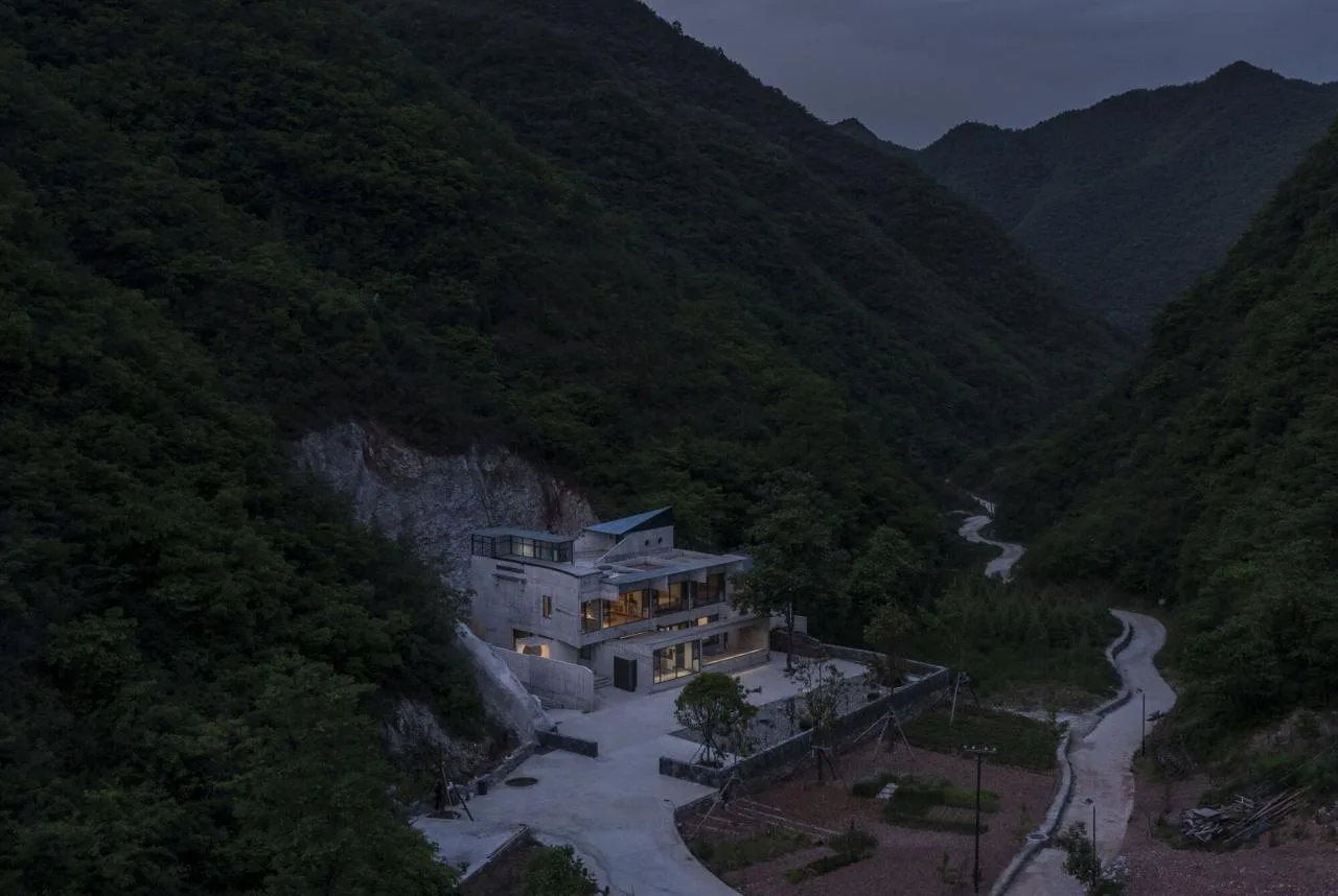 BIM Architecture | Cliff Home/Li Wenxi Architectural Firm