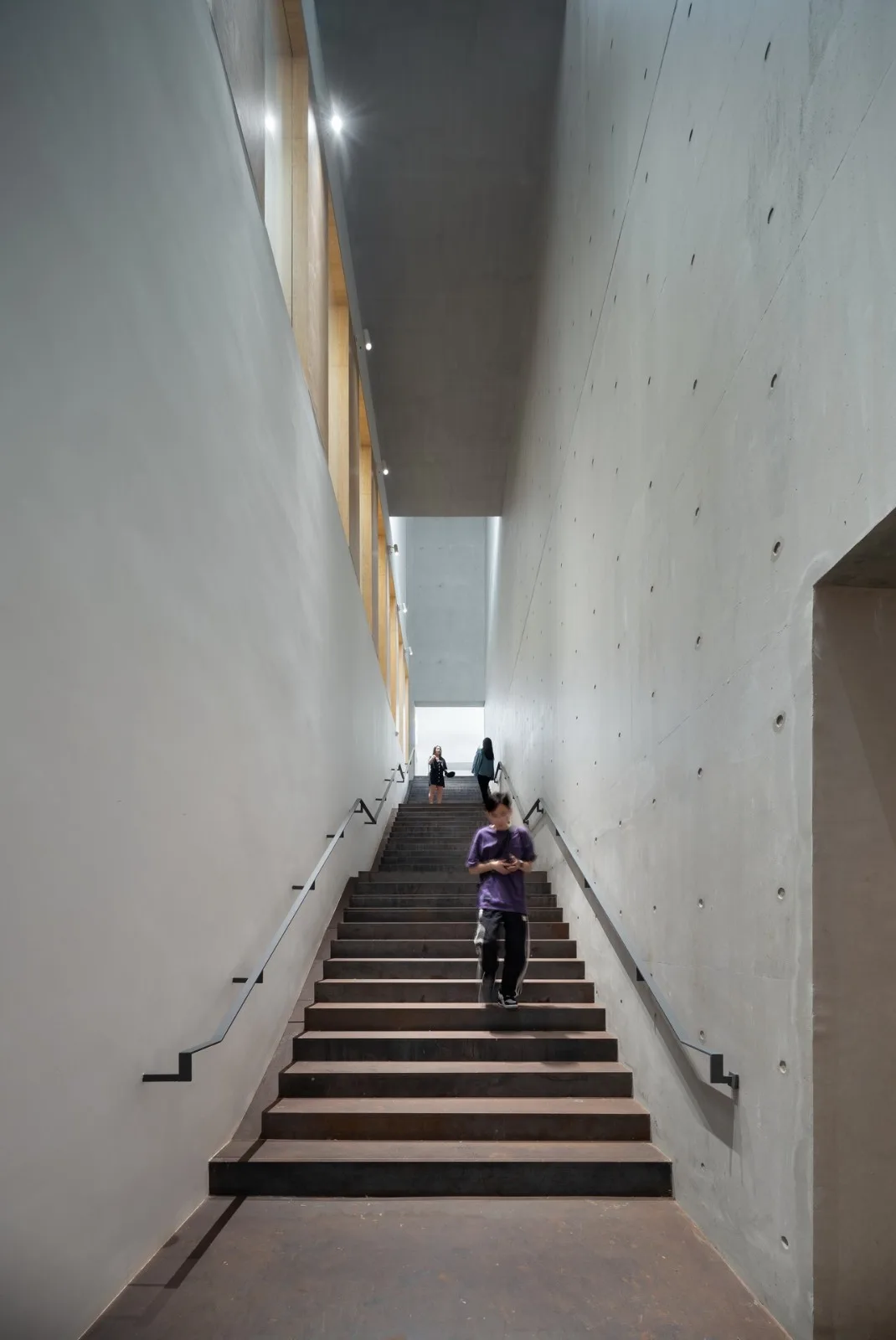 BIM Architecture | Opening the 'White Box' Art Museum: OCT Contemporary Art Center - B10 Hall/URBANUS Urban Practice