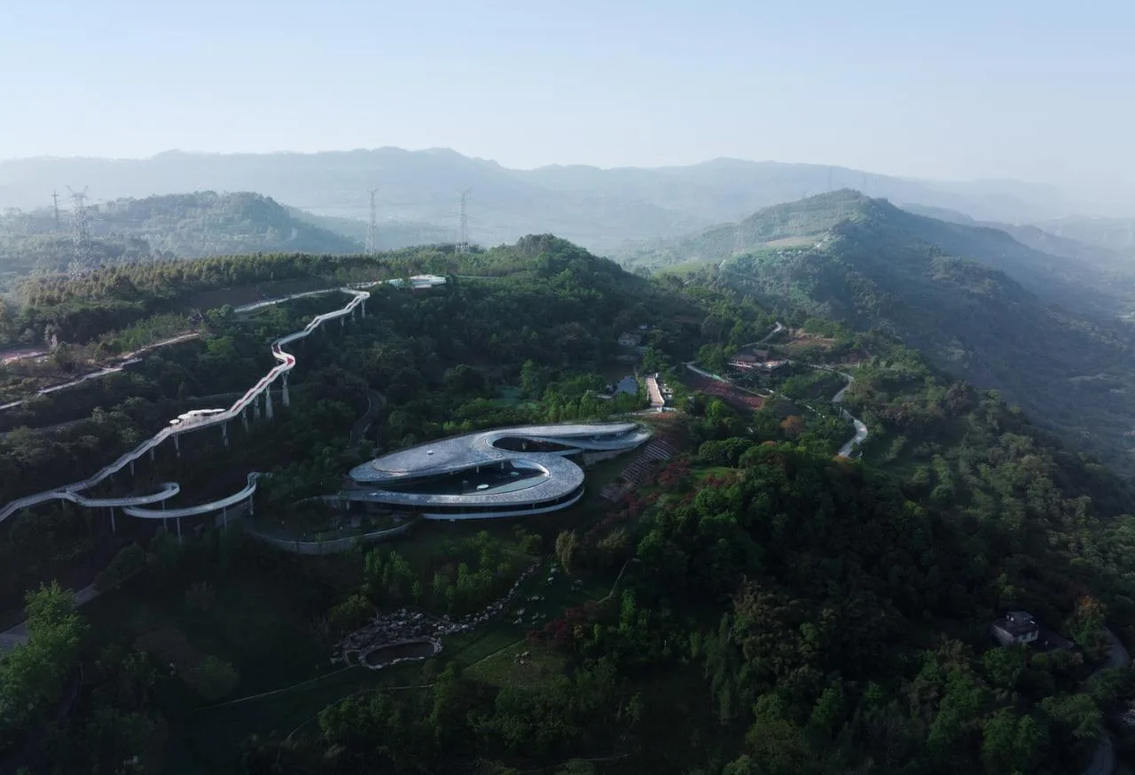 BIM Architecture | Longquan Mountain Mirror High Altitude Platform/BUZZ Architecture Firm