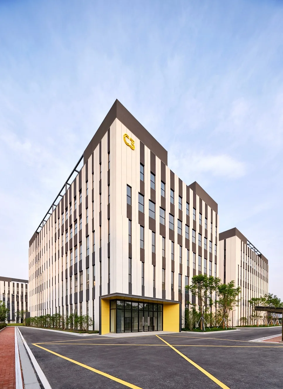 BIM architecture | Jumping colors x smiling curves, injecting vitality and emotion into park buildings: Suzhou Xinyang Industrial Park/FTA