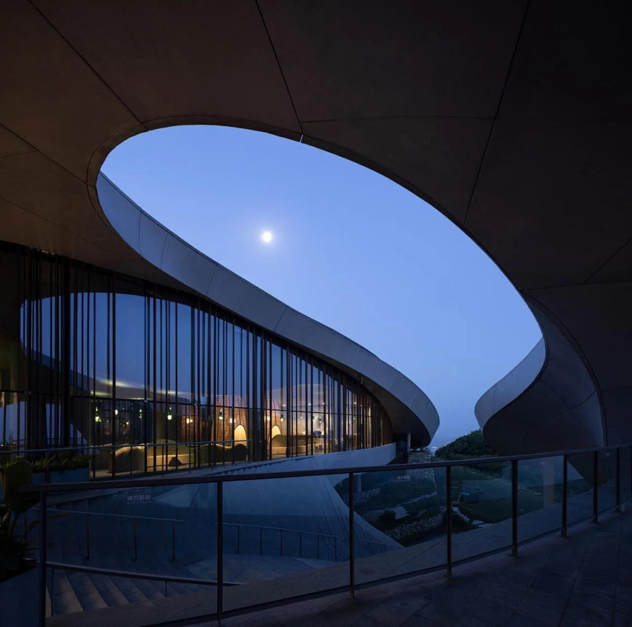 BIM Architecture | Longquan Mountain Mirror High Altitude Platform/BUZZ Architecture Firm