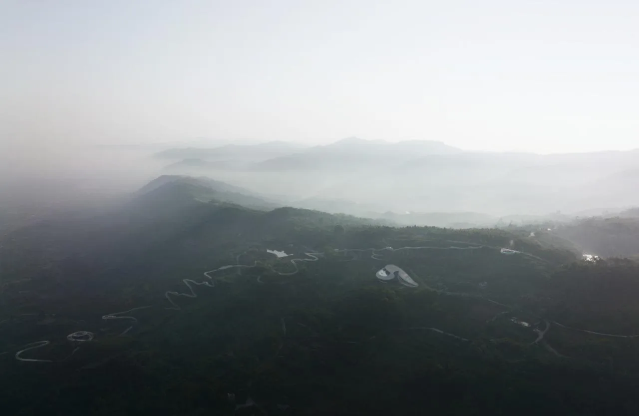 BIM Architecture | Longquan Mountain Mirror High Altitude Platform/BUZZ Architecture Firm