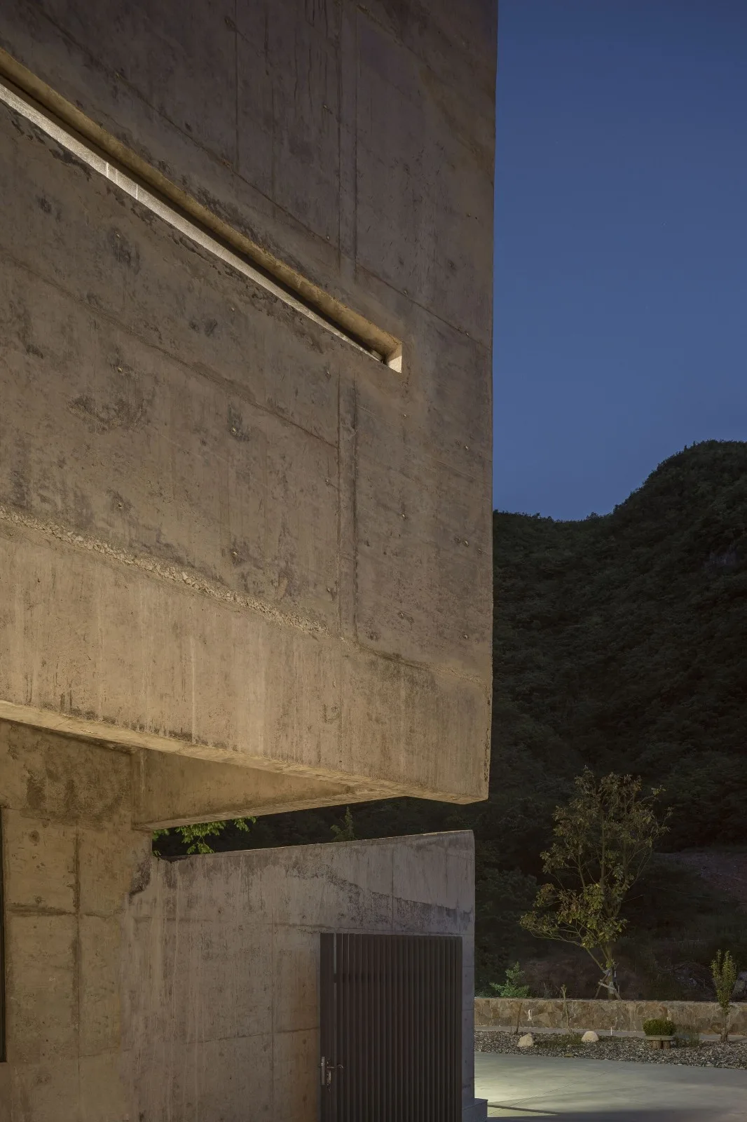 BIM Architecture | Cliff Home/Li Wenxi Architectural Firm