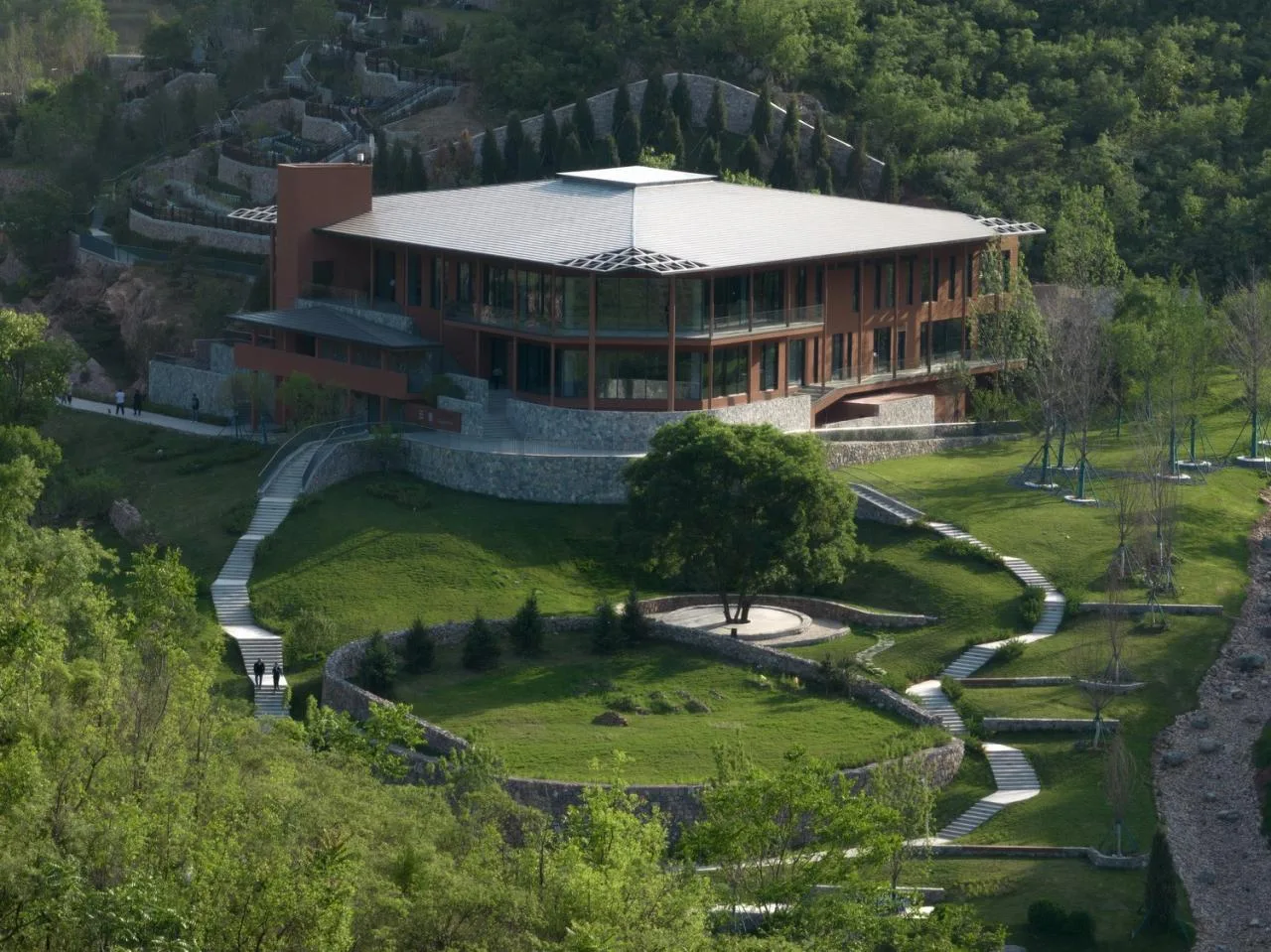BIM Architecture | Turning into Stars in the Sky, a Quiet and Beautiful Soul Habitat: Shijiazhuang Ande Life Memorial Park · Cloud Mirror/Small Hidden Architecture