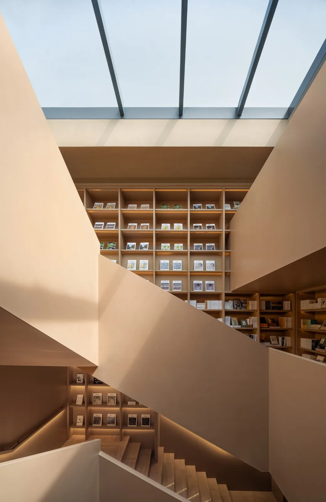 BIM Architecture | Light Courtyard: Boxin Community Neighborhood Center/Meng Fanhao Line+Architectural Firm