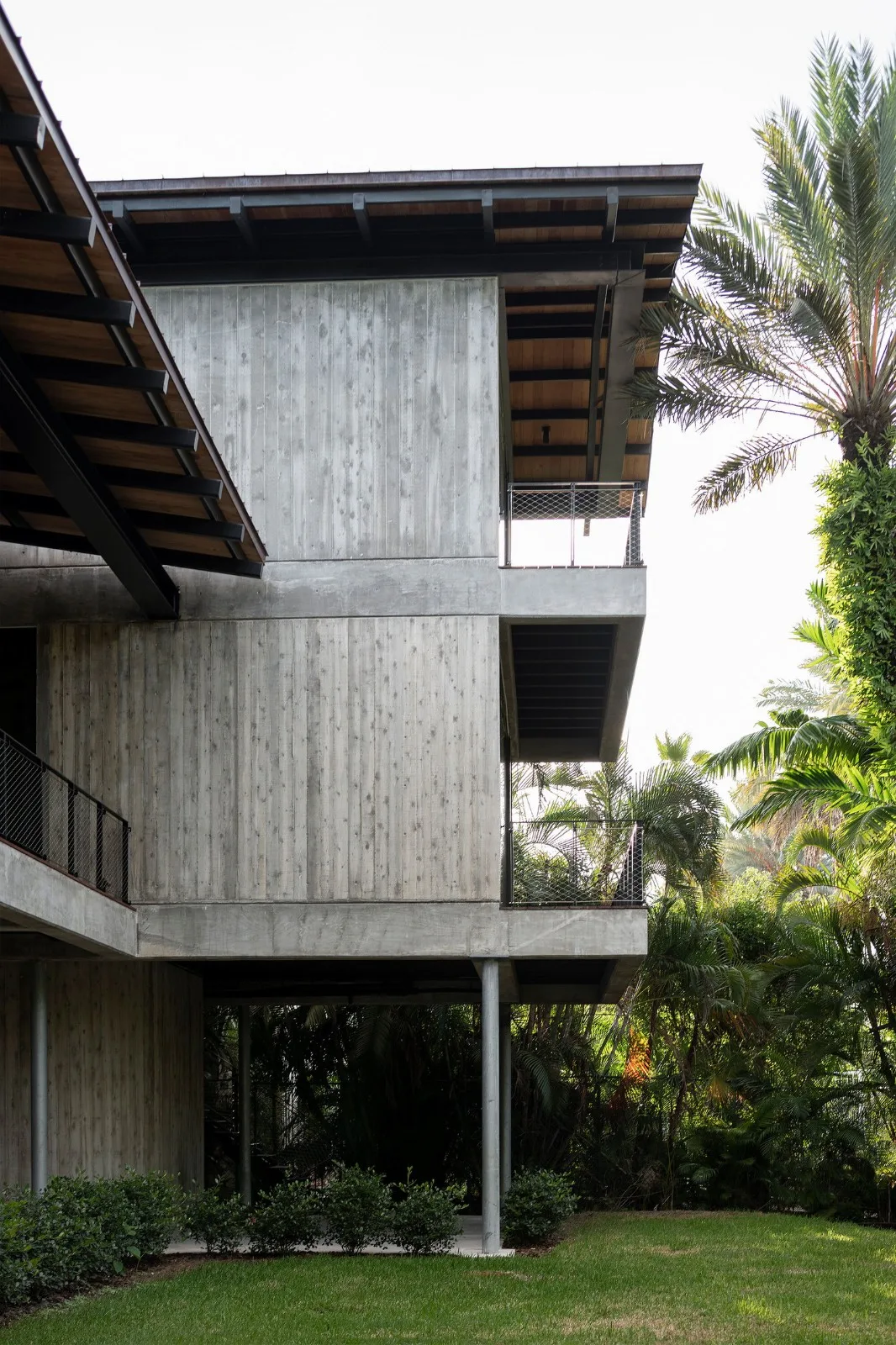 BIM Architecture | Stewart Avenue Apartments/Brillhart Architecture