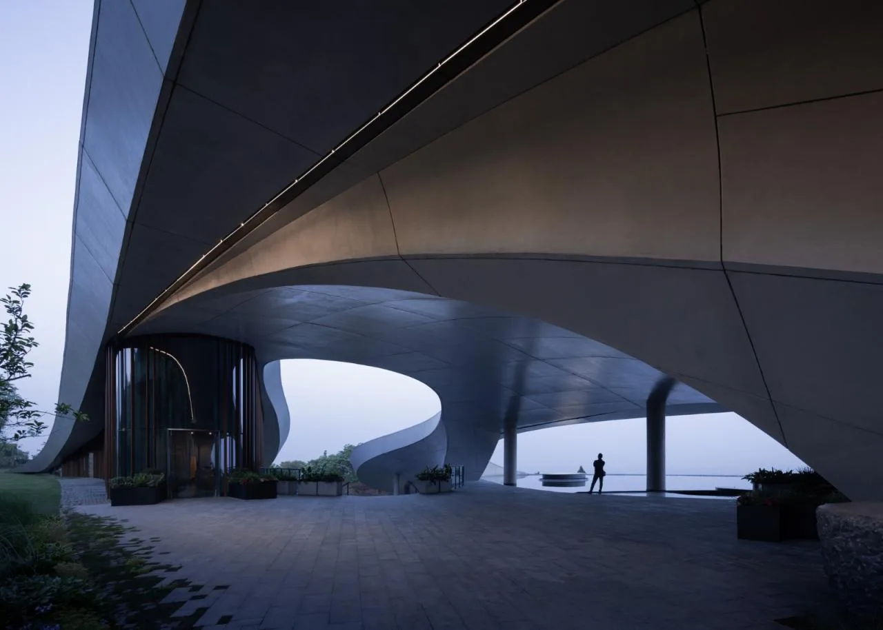 BIM Architecture | Longquan Mountain Mirror High Altitude Platform/BUZZ Architecture Firm
