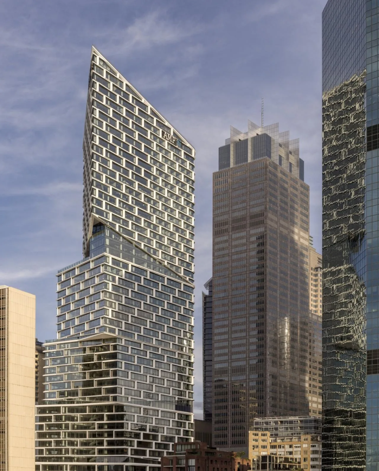 BIM architecture | First tower renovation in Quay Quarter, 'grafting' new floor slabs/3XN