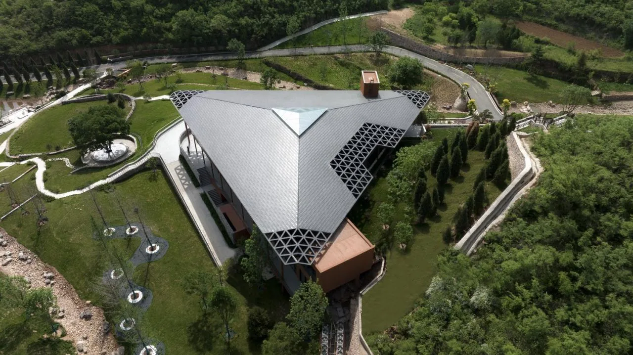 BIM Architecture | Turning into Stars in the Sky, a Quiet and Beautiful Soul Habitat: Shijiazhuang Ande Life Memorial Park · Cloud Mirror/Small Hidden Architecture
