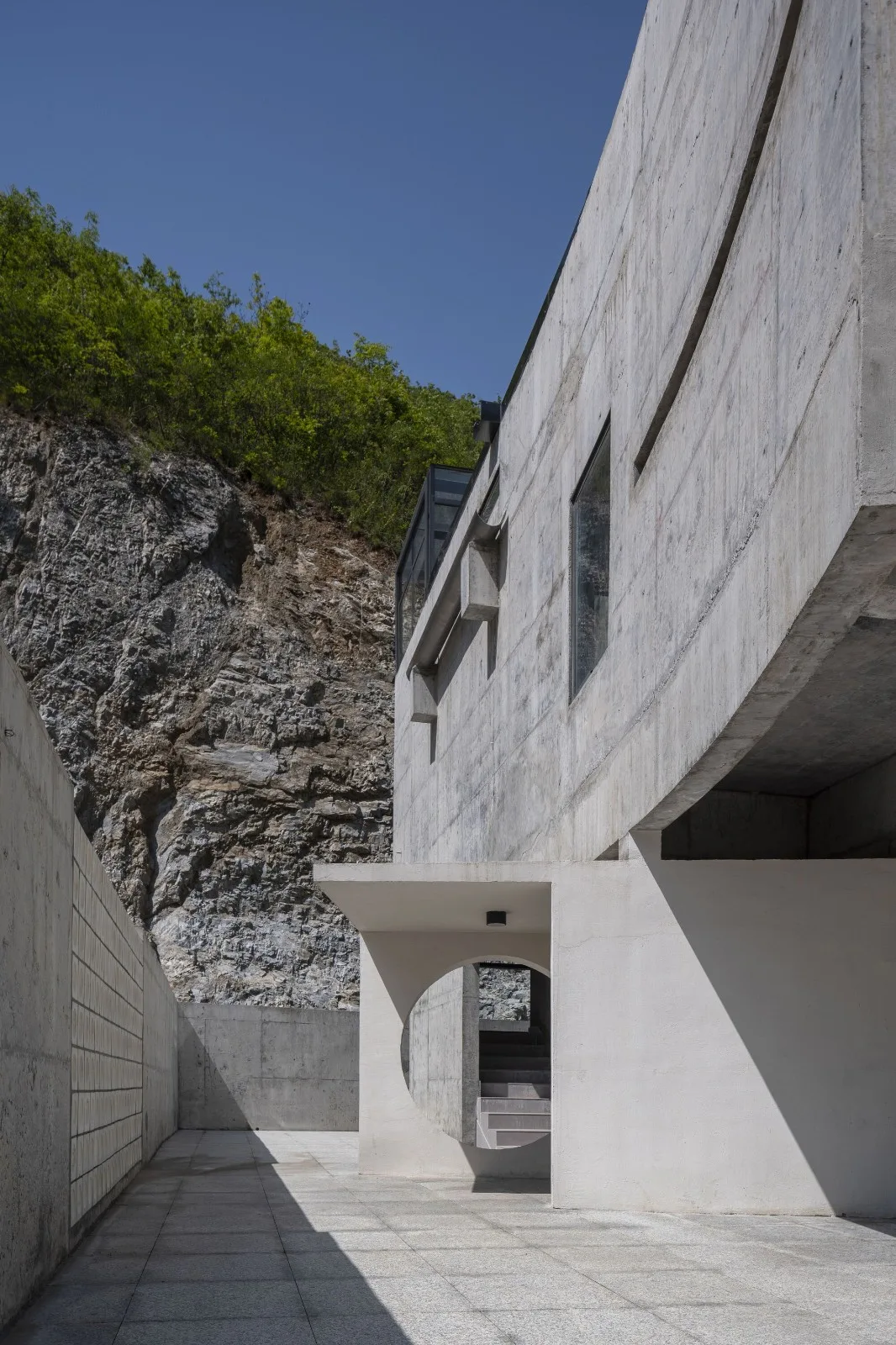 BIM Architecture | Cliff Home/Li Wenxi Architectural Firm