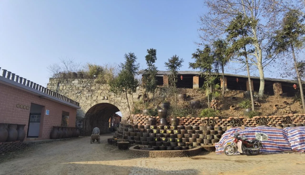 BIM Architecture | Anhui Qianshan Poomlong Kiln and Intangible Cultural Heritage Living Room/Grey Space Architecture Firm
