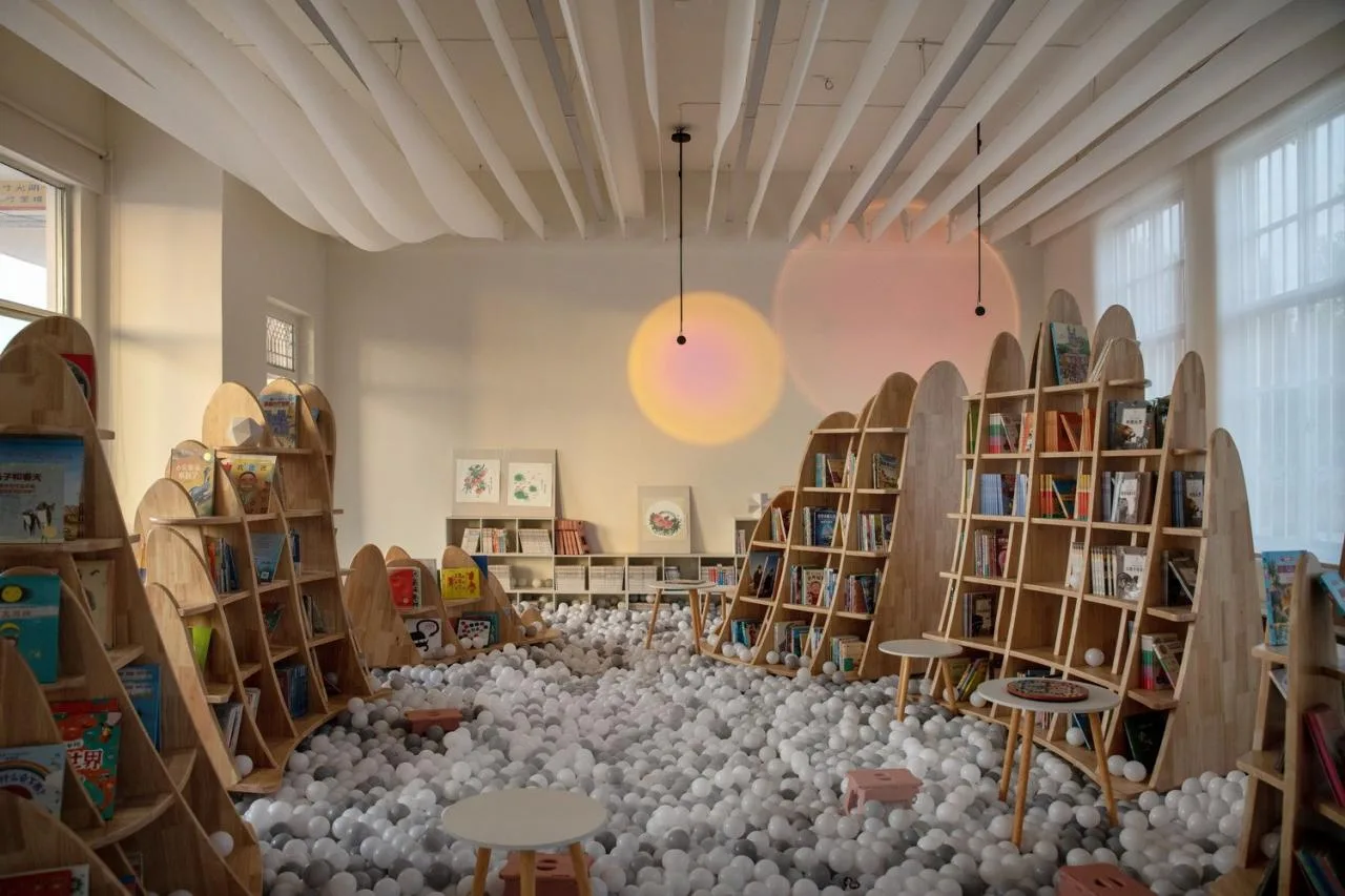 BIM Architecture | Public Welfare · Yunqiu Bookstore | Western Sunshine × Jiedian Architecture