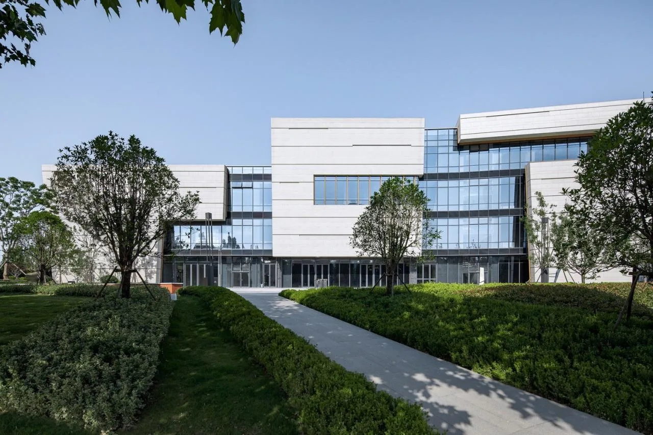 BIM Architecture | Valley of Mountains: Zhengzhou Shenye Health City/Botao Architecture