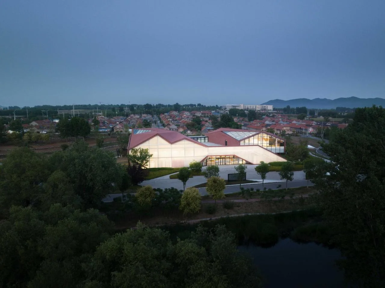 BIM Architecture | Carving Rural Jade, Waiting for Dust to Shine: Rural Revitalization Demonstration Zone Project Exhibition Center/Zou Yingxi - Chalan Architecture