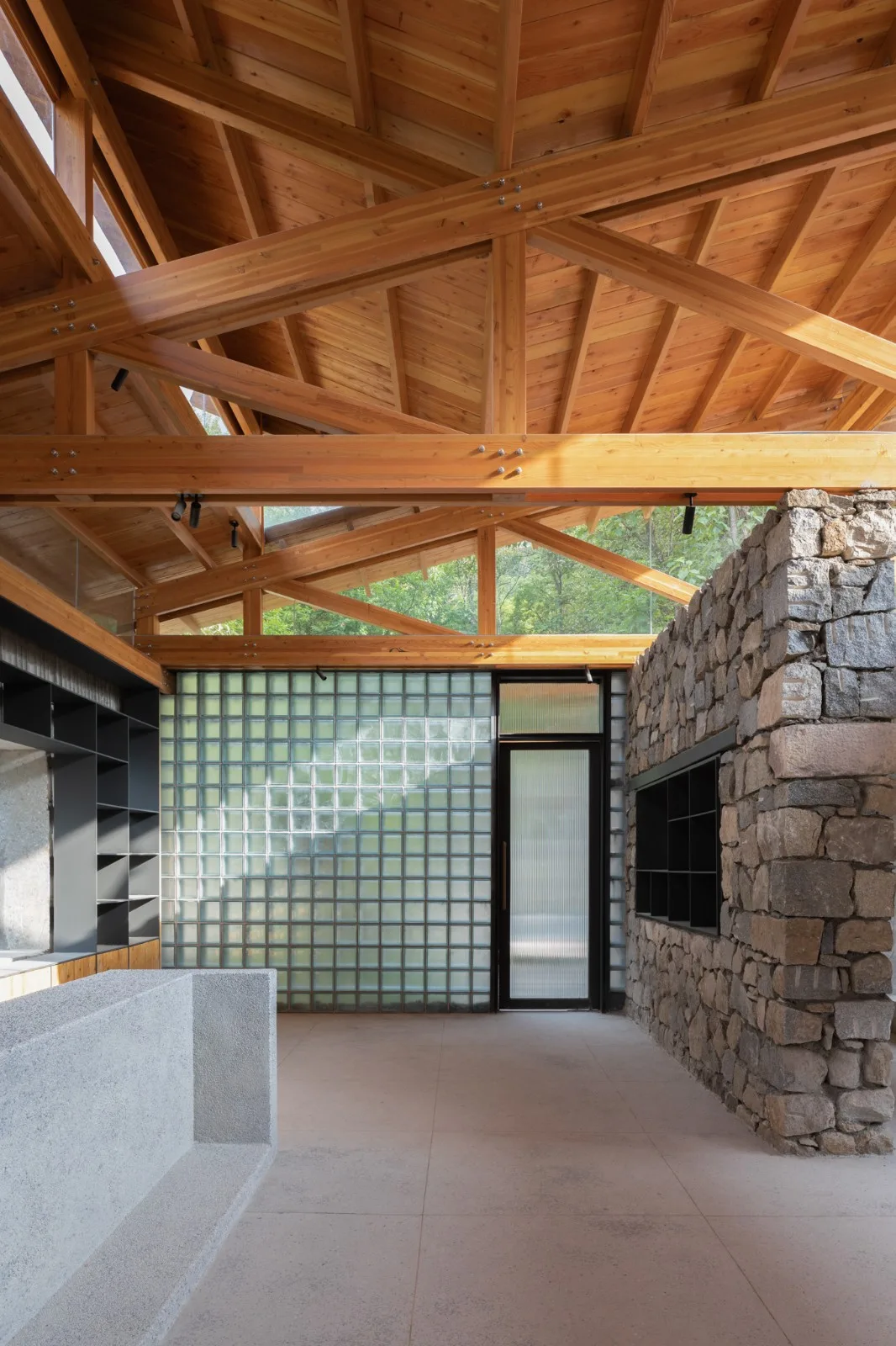 BIM Architecture | Liuba Wayaogou Multi functional Service Center/Jianlin Architectural Design Firm