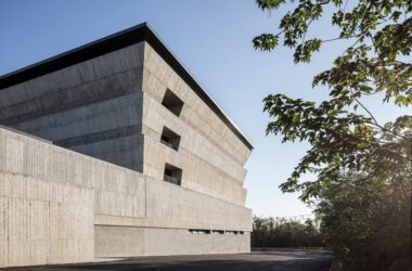 BIM Architecture: Mountain Ash Placement Center by Behet Bondzio Lin Architekten-BIM WORLD
