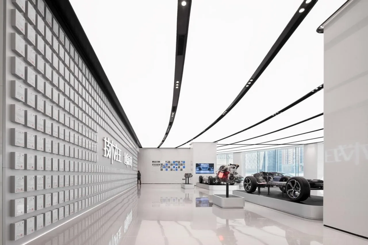 BIM Architecture | Inspiring Future Jiangcheng Landmark: Wuhan BYD Brand Experience Center/Chengzhi Design