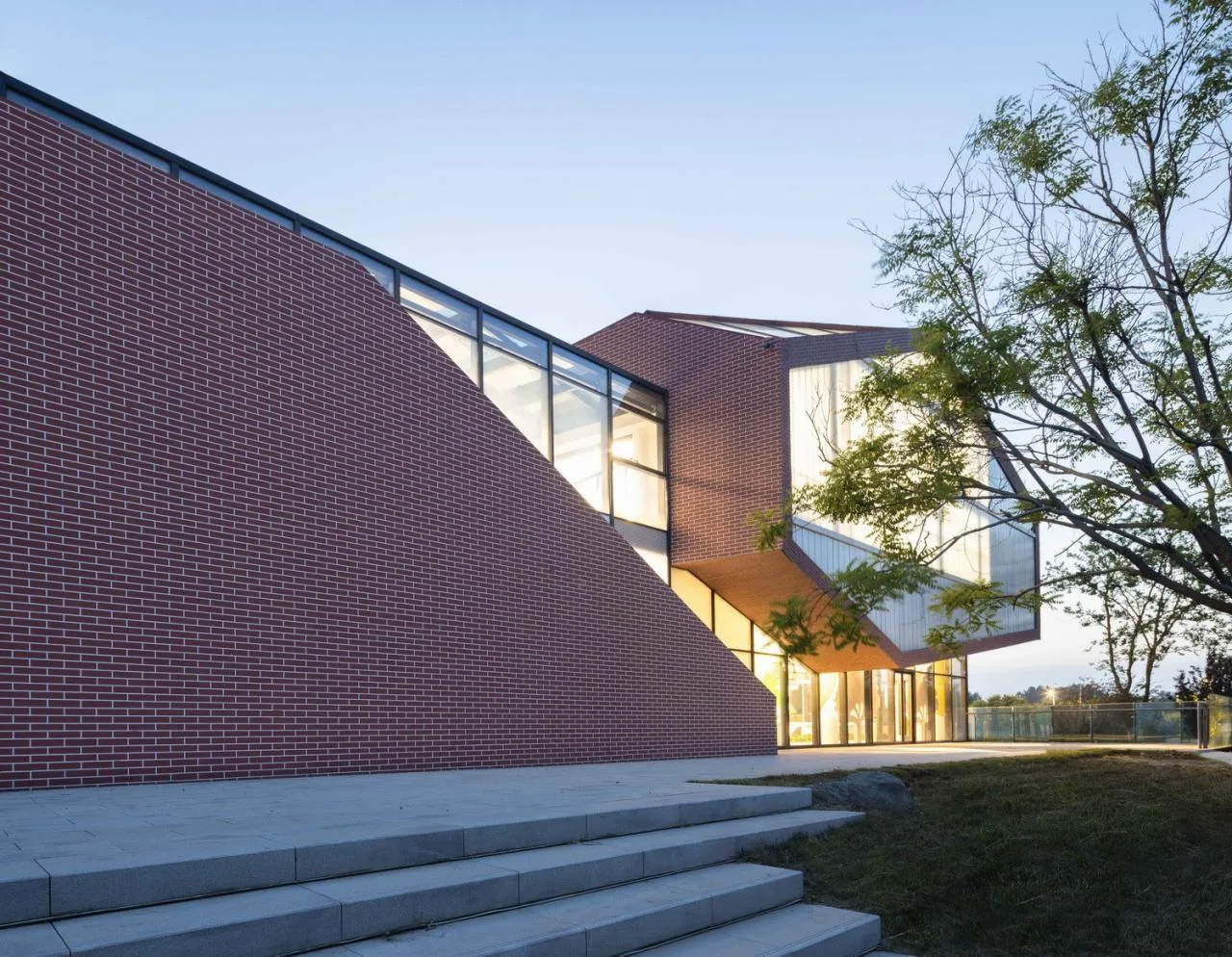 BIM Architecture | Carving Rural Jade, Waiting for Dust to Shine: Rural Revitalization Demonstration Zone Project Exhibition Center/Zou Yingxi - Chalan Architecture