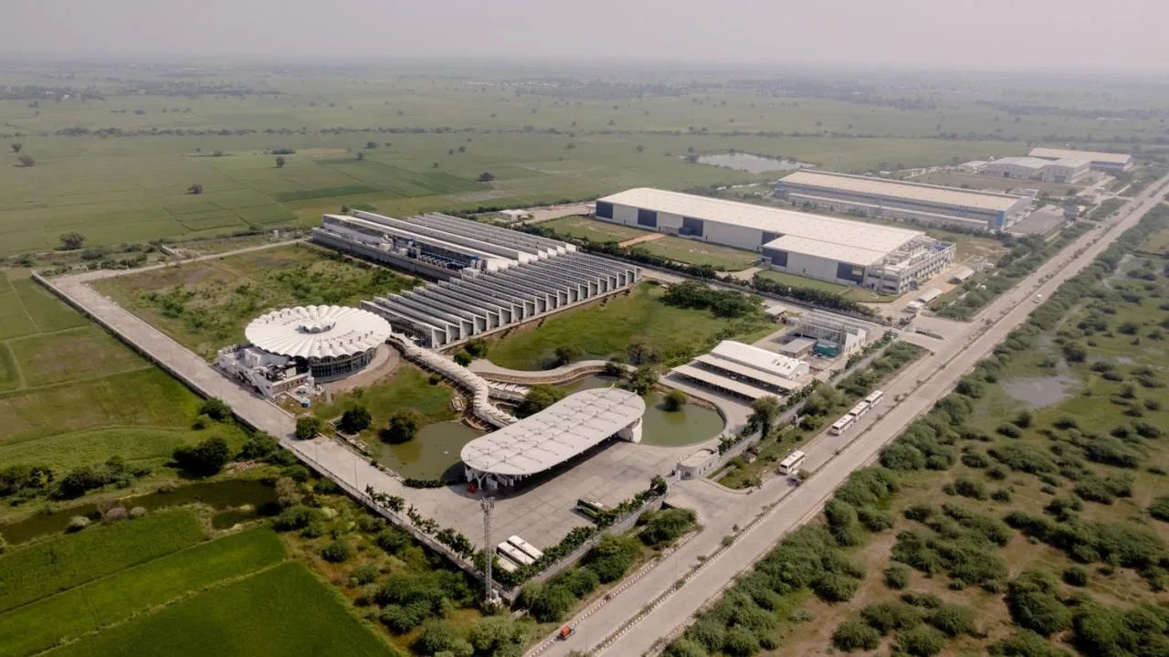 BIM Architecture | Order Castle, Sanand Factory/Studio Saar