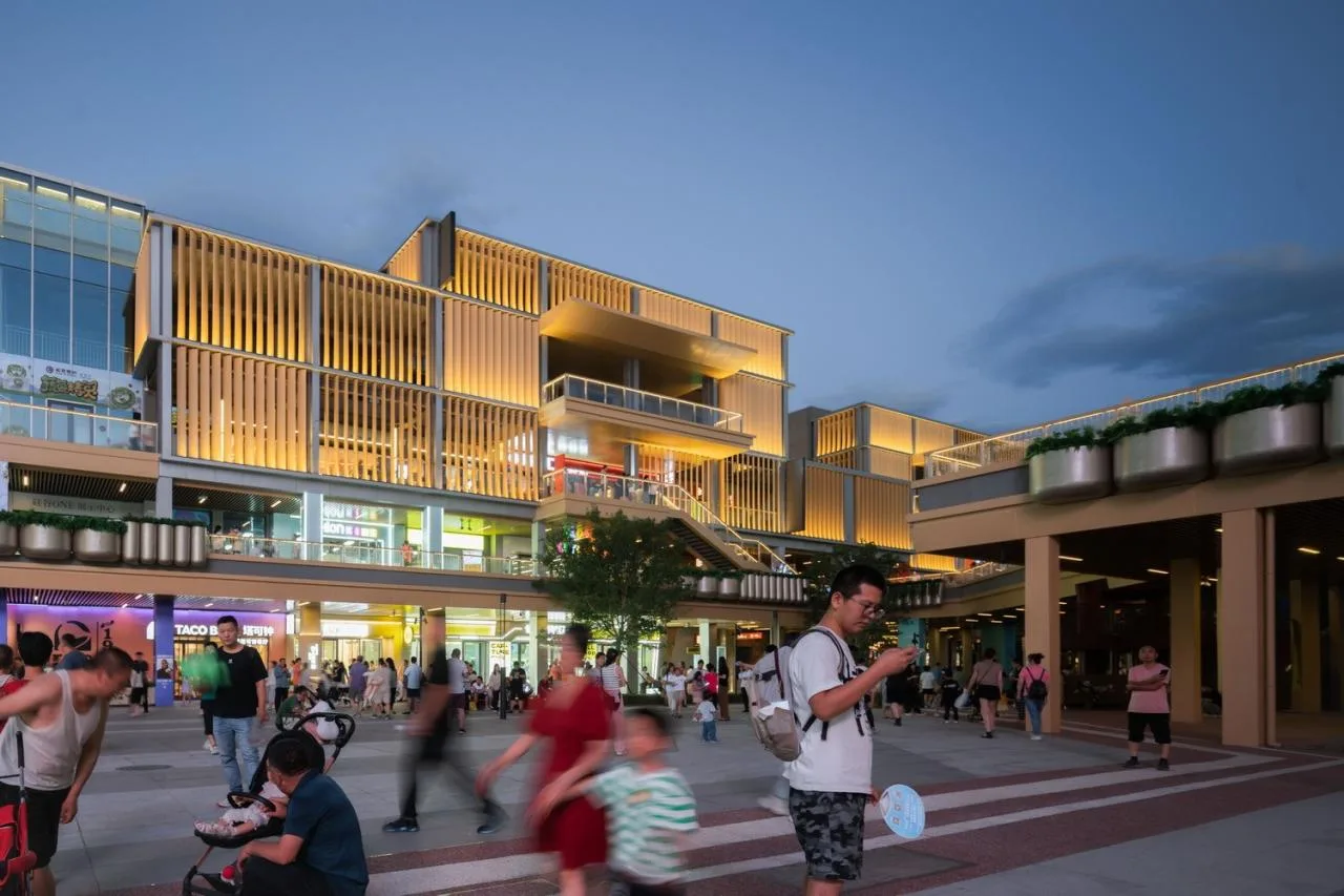 BIM Architecture | 'Sky Streets and Alleys' Awakens Beijing's' Sleeping City', First Long Street Urban Renewal/ZEN Iconic Design