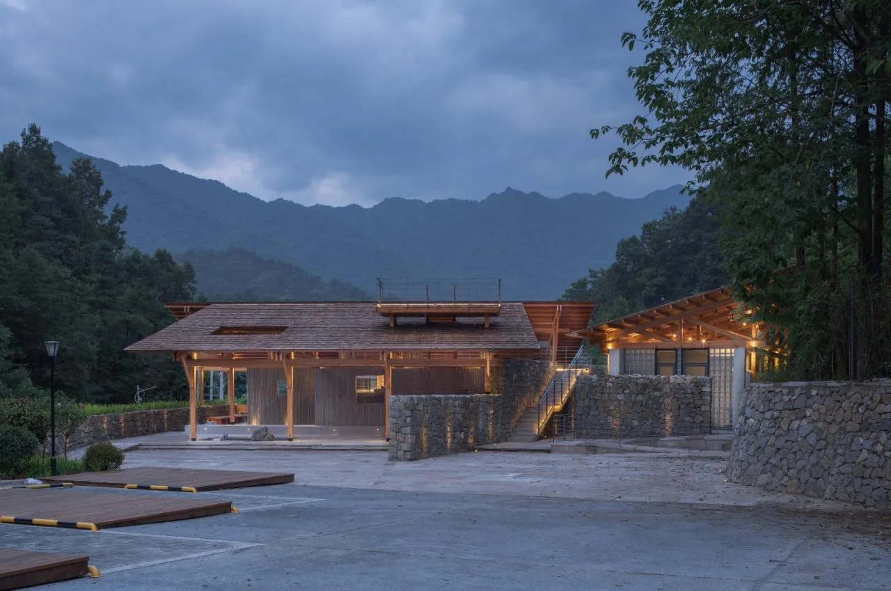 BIM Architecture | Liuba Wayaogou Multi functional Service Center/Jianlin Architectural Design Firm
