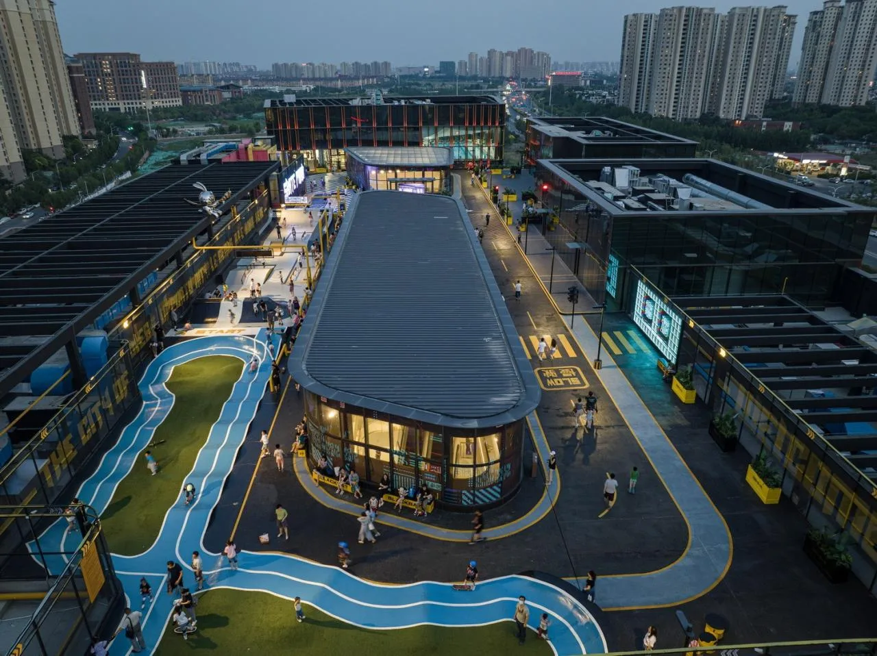 BIM Architecture | Sky Traveler - Tianjin Zhonghai Huanyu City Tiantai Skateboarding Park/DAGA Grand View Architecture