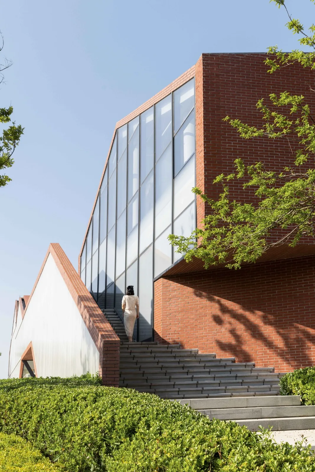 BIM Architecture | Carving Rural Jade, Waiting for Dust to Shine: Rural Revitalization Demonstration Zone Project Exhibition Center/Zou Yingxi - Chalan Architecture