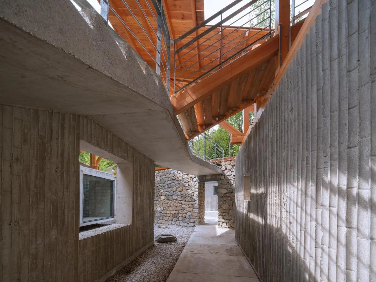 BIM Architecture | Liuba Wayaogou Multi functional Service Center/Jianlin Architectural Design Firm