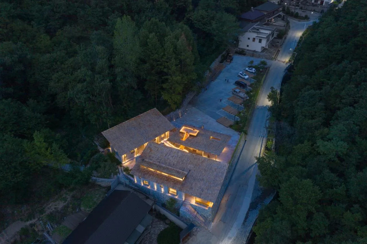 BIM Architecture | Liuba Wayaogou Multi functional Service Center/Jianlin Architectural Design Firm