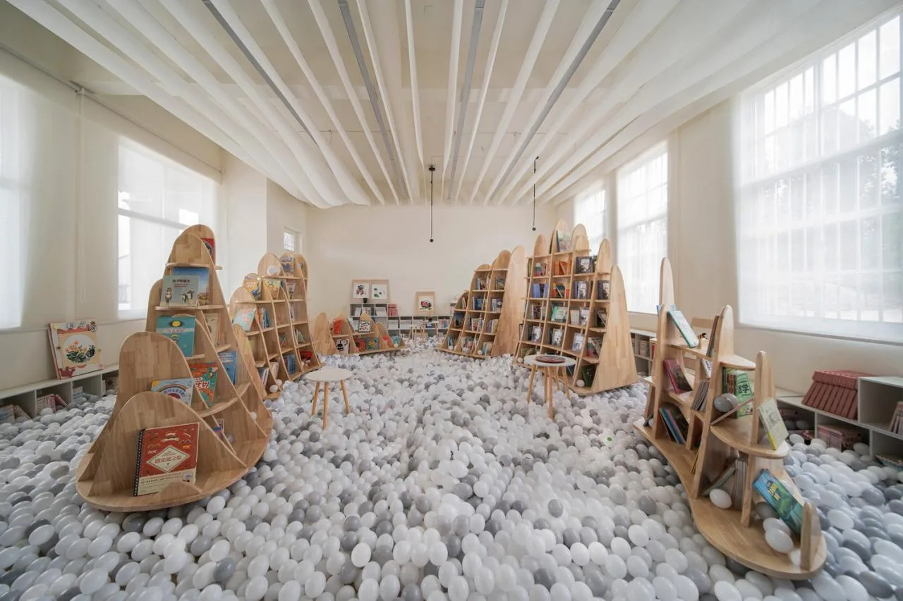 BIM Architecture | Public Welfare · Yunqiu Bookstore | Western Sunshine × Jiedian Architecture