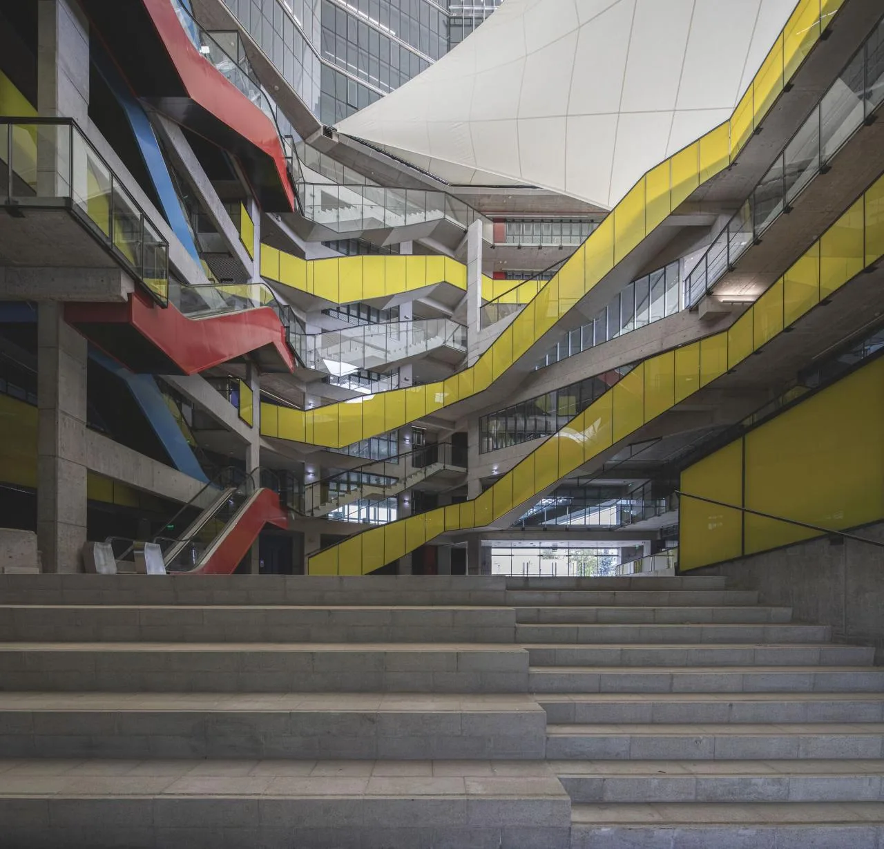 BIM Architecture | Staircase Walk, FAE/Marsino Arquitectura, School of Business and Economics, University of San Diego