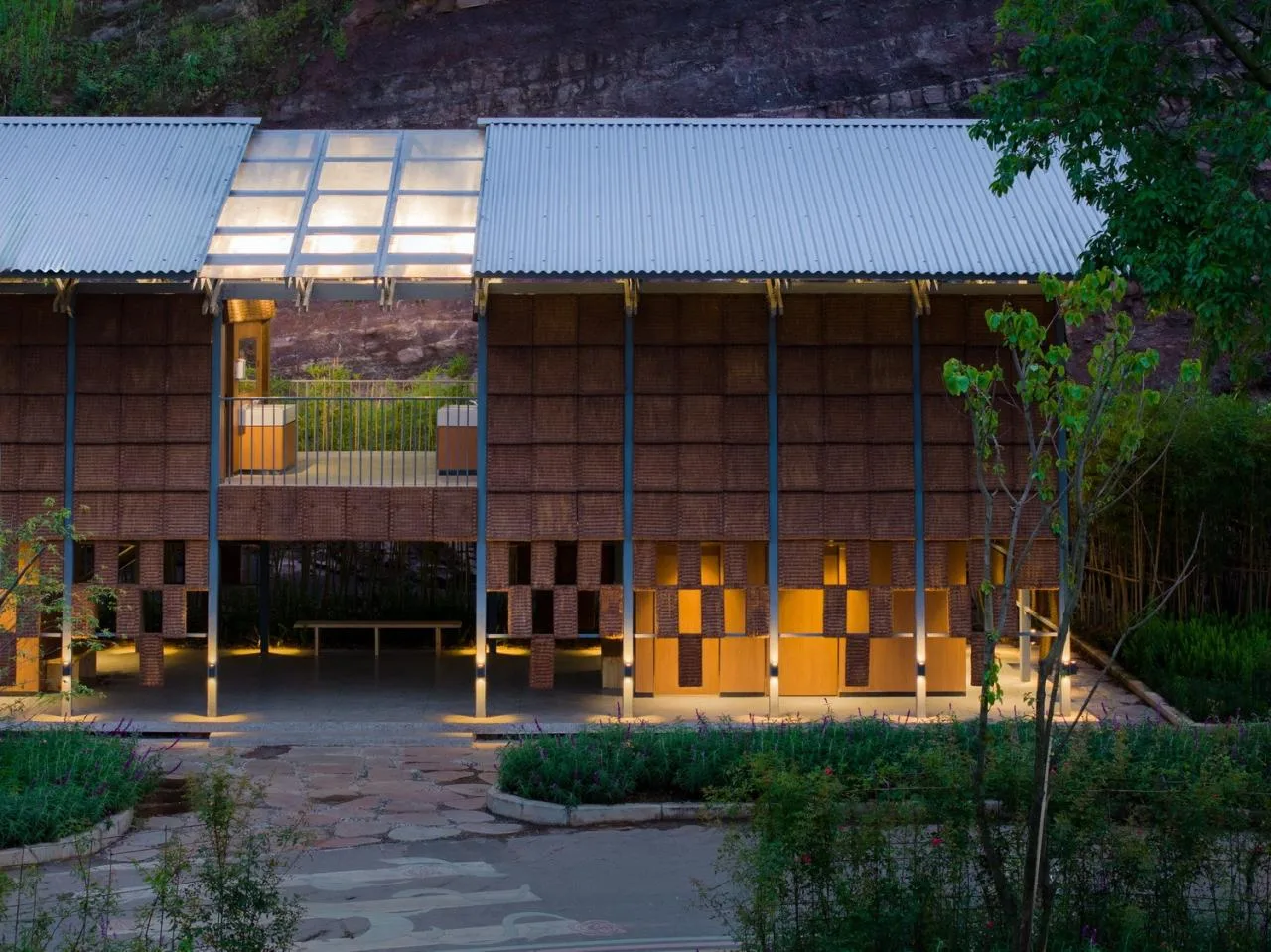 BIM Architecture | Brown Toilet Facing Flower Sea/Row Building