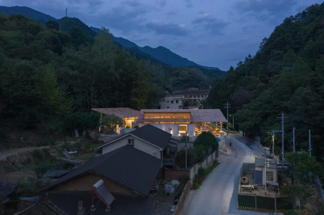 BIM Architecture | Liuba Wayaogou Multi functional Service Center/Jianlin Architectural Design Firm