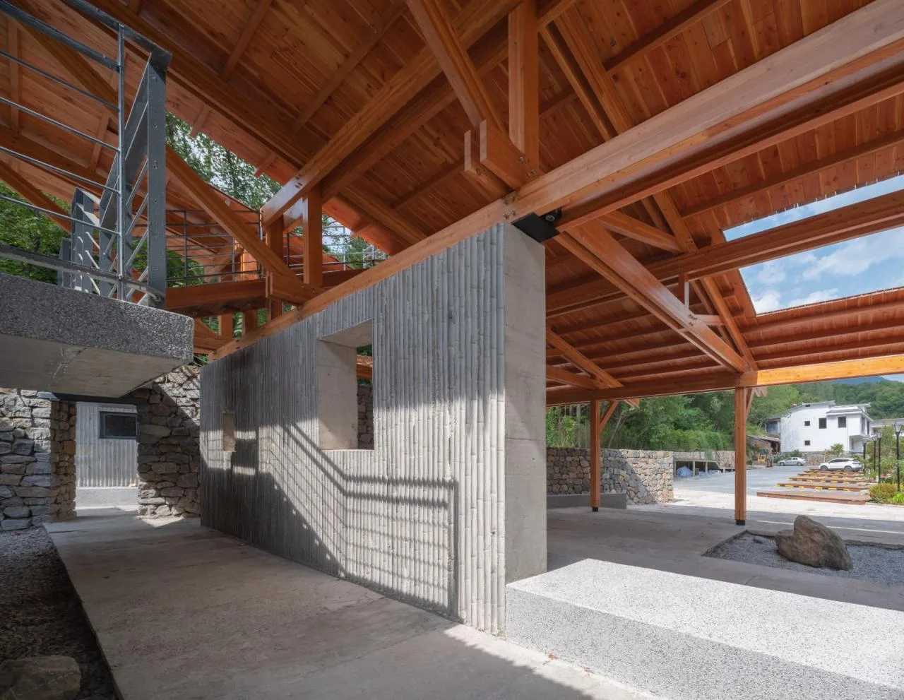 BIM Architecture | Liuba Wayaogou Multi functional Service Center/Jianlin Architectural Design Firm