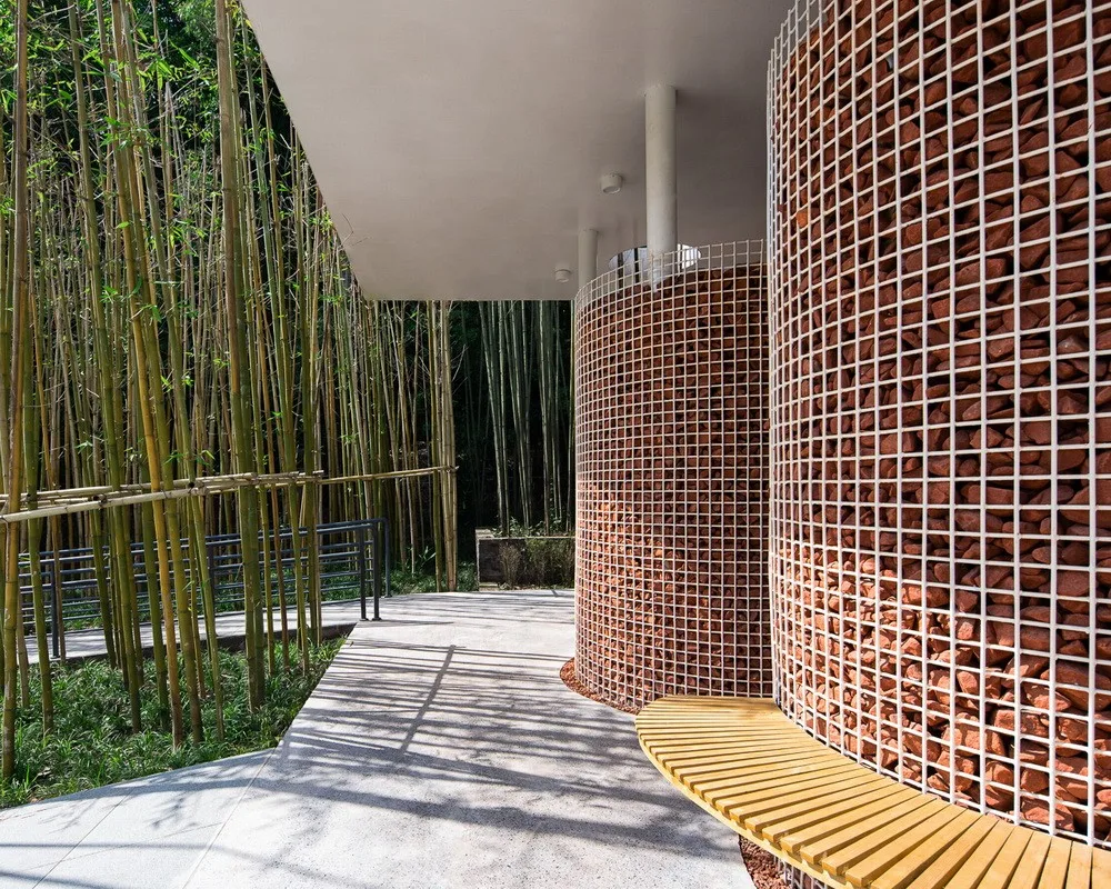 BIM Architecture | Bamboo Shadow Swinging Non Gender Public Restrooms: Anshi Roll Toilet/Row Building