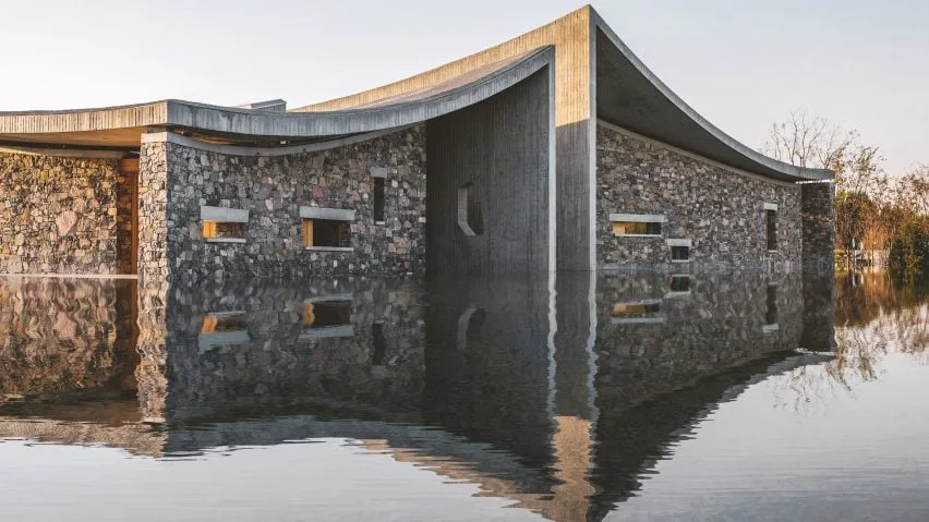 BIM Architecture | Zhu Bai Studio Design Wave shaped Concrete Roof Art Center