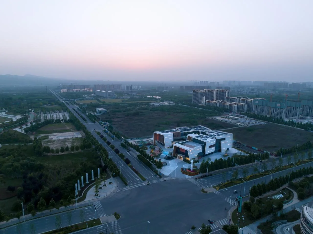 BIM Architecture | Valley of Mountains: Zhengzhou Shenye Health City/Botao Architecture